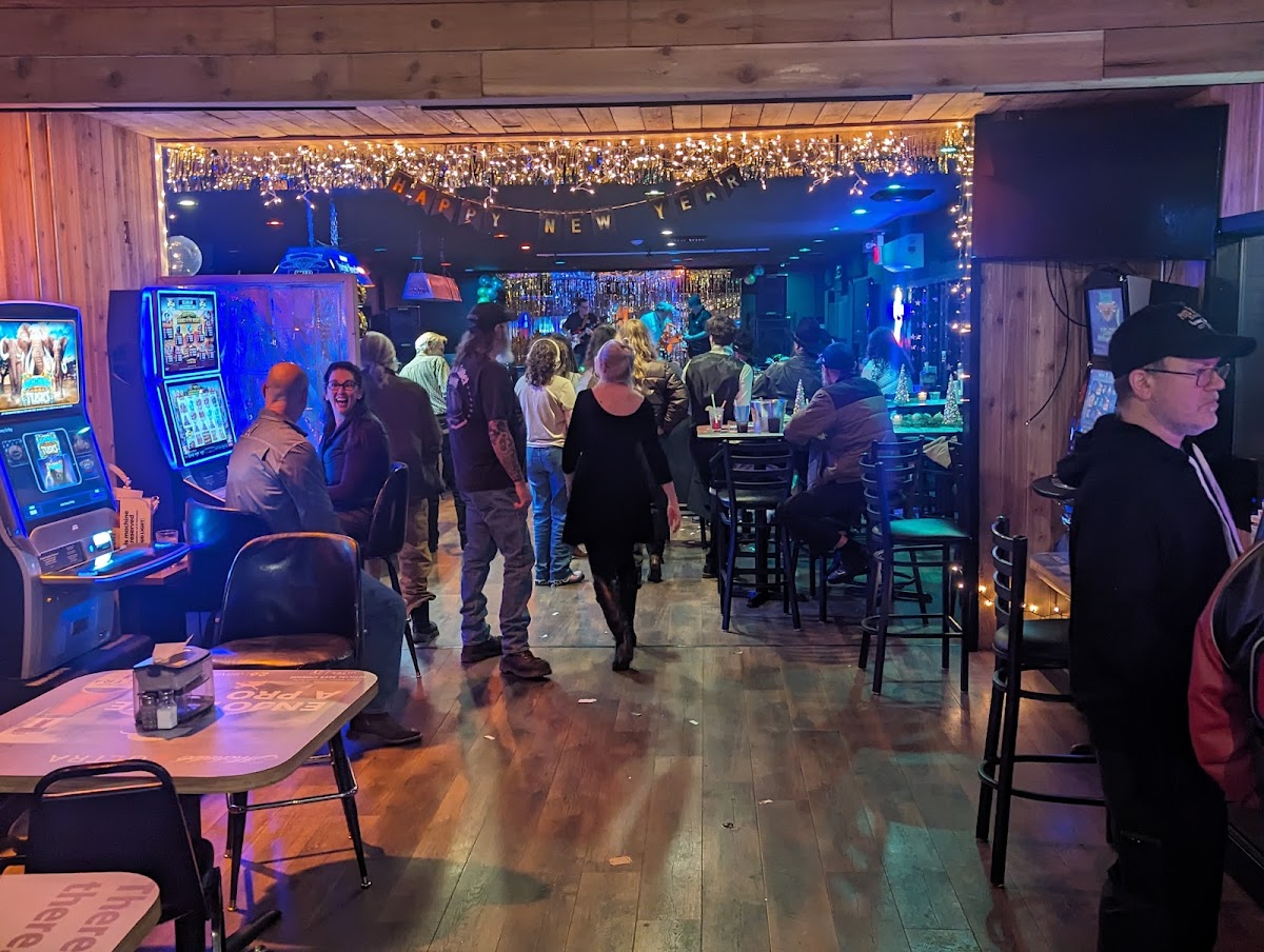 Craig's Lucky Logger Restaurant-1
